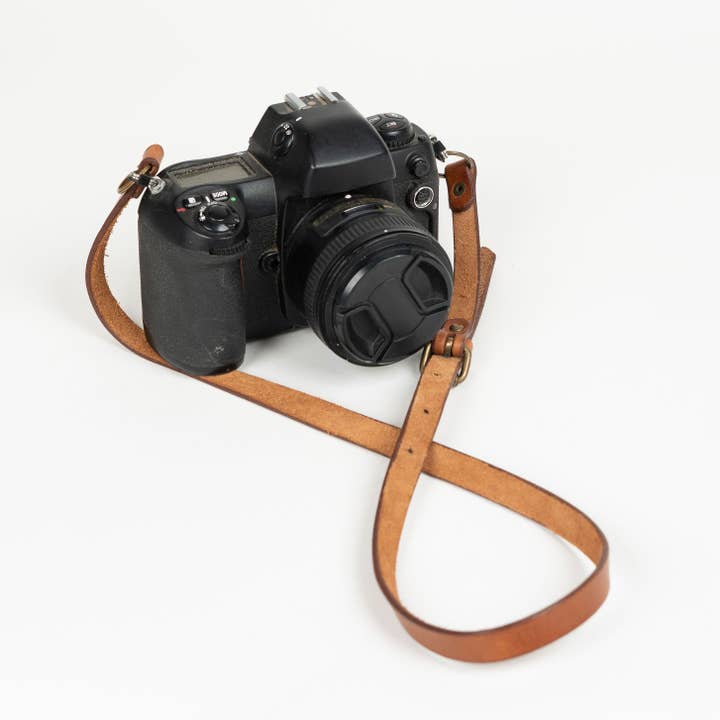 Adjustable Leather Camera Strap for wholesale by Minga