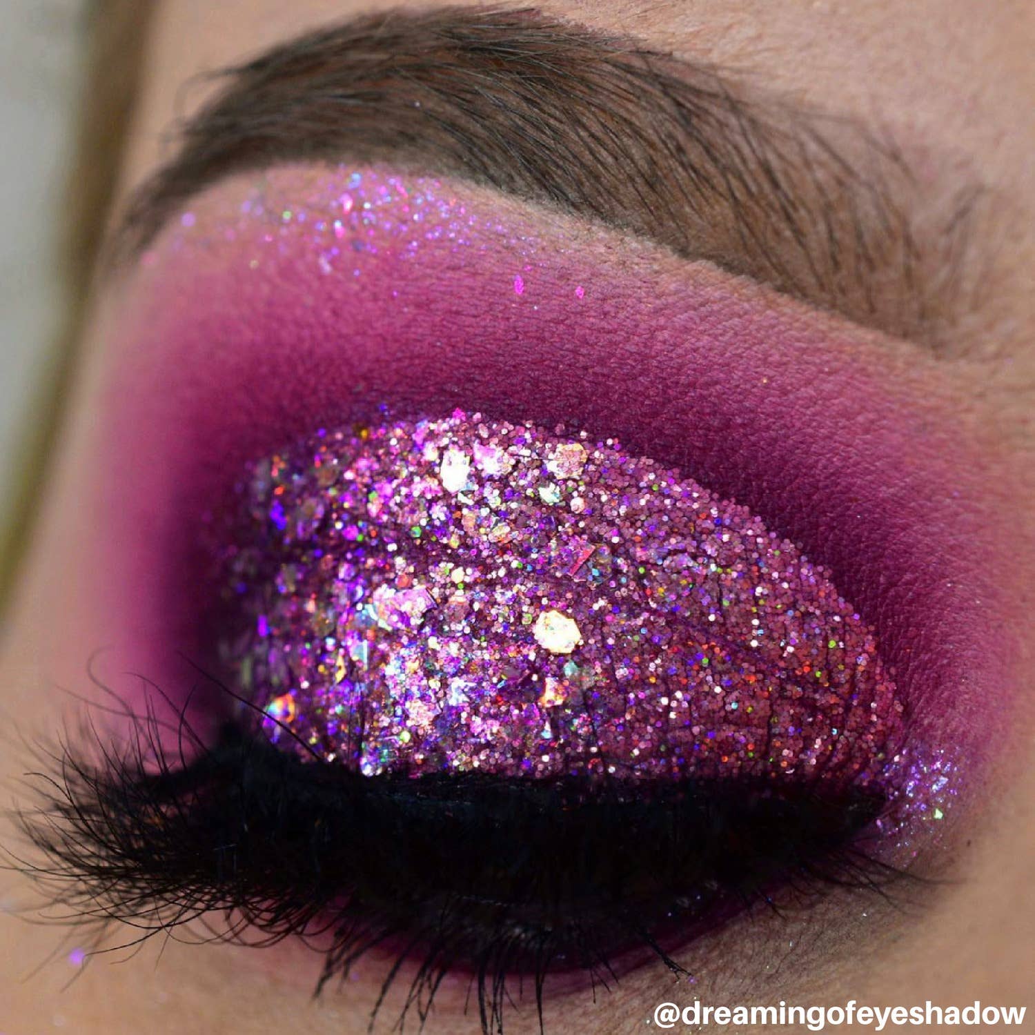 Vani Cosmetics - Vendita all'ingrosso Glitter/Illuminante corpo - Ombretto Glitter Compatto Nebula2