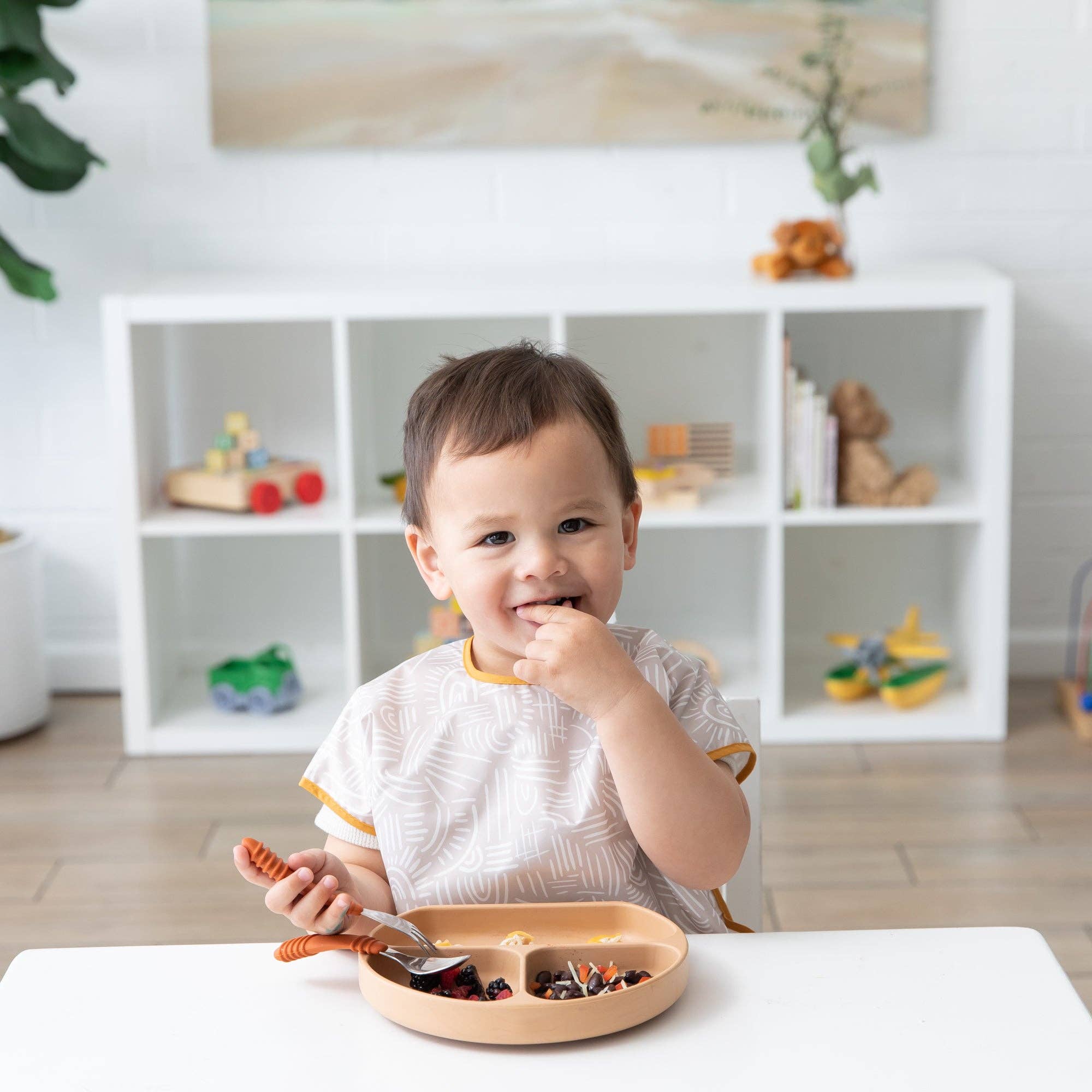 Bumkins - Wholesale Bib - Baby - Junior Bib: Wander9