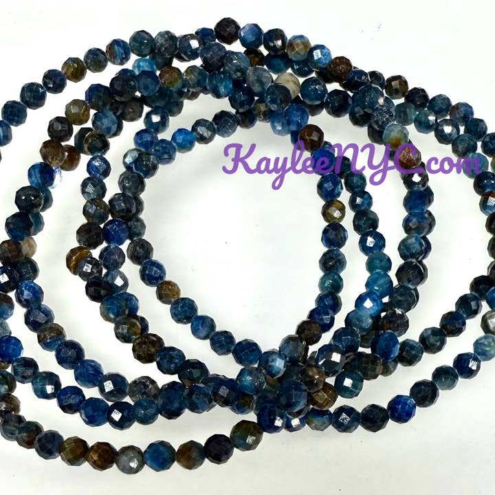 KayleeNYC - Venta al por mayor Juegos de joyas - Pulsera de cristal de cianita azul natural facetada de 4 mm y 7,5".0
