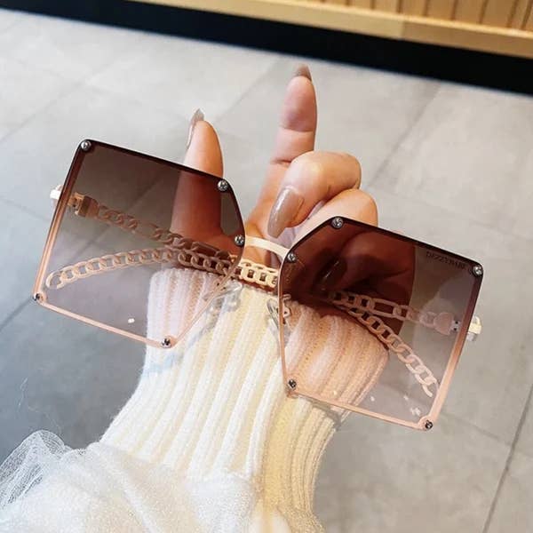 DEZZY'S - Wholesale Sunglasses - Women's - Riri sunglasses | gold and white1