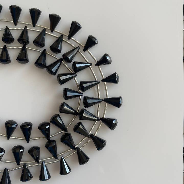 Purity Beads - Wholesale Beads - Natural Black Spinel Rounded Triangle Shapes, Top Drill, Faceted, Natural, Great Quality, High Polished, Black Spinel Gemstone Beads.