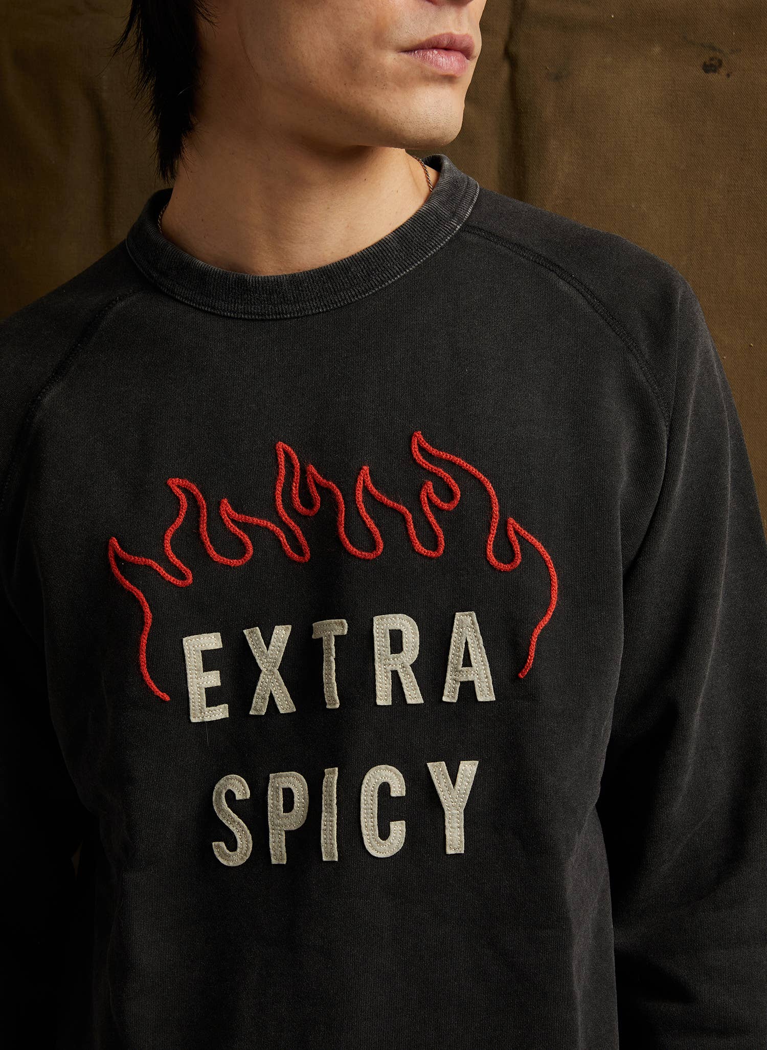 Pyknic – wholesale Graphic sweatshirt – Unisex – Extra Spicy Chainstitch & Felt Crewneck Sweatshirt11