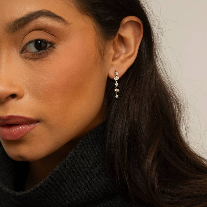 HolyBang Jewels – Engroshandel Hængeøreringe og creoløreringe – BAGUETTE DROP ØRERINGE - E-ST14984