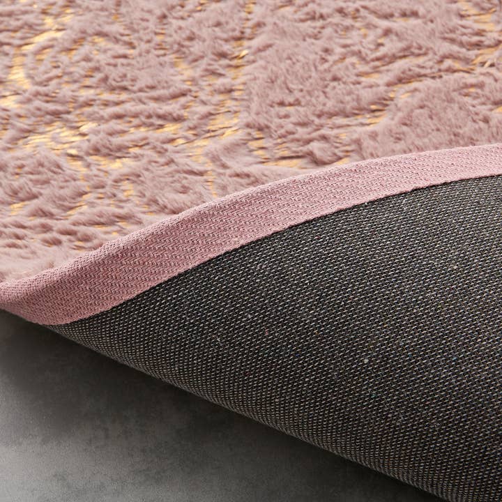 Amazing Rugs – Großhandel Teppichvorleger – Lily Dust abstrakter, goldvergoldeter Chinchilla-Kunstpelzteppich, Rosa6