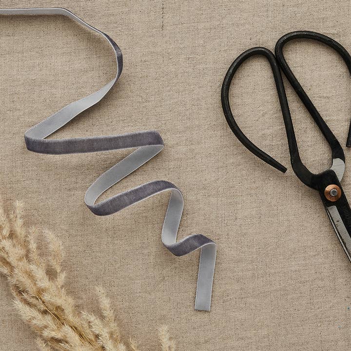Light Grey Velvet Ribbon (10Mm X 5M) for wholesale by Hootyballoo by Club Green