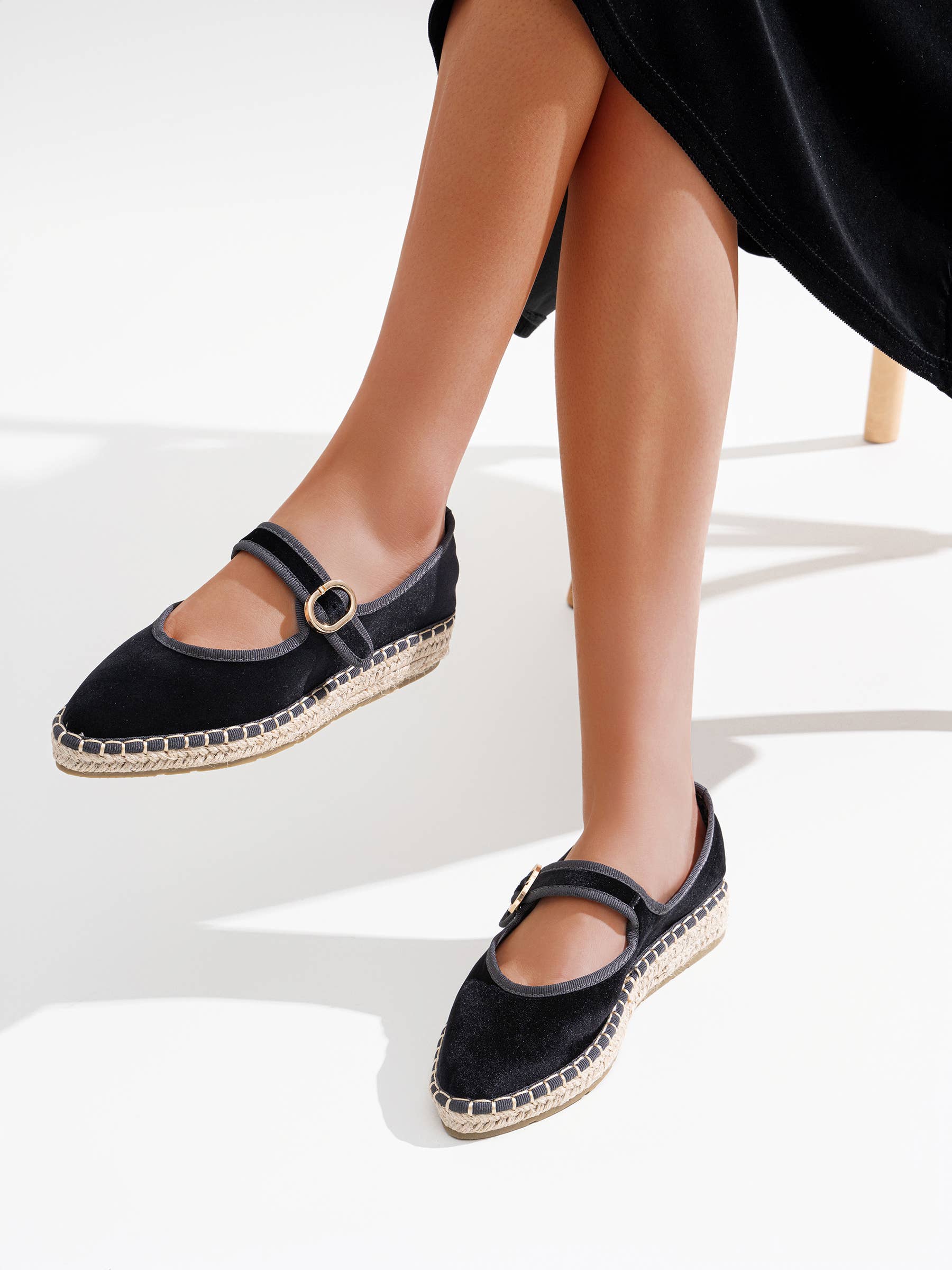 CEREZA – wholesale Flats – Women’s – Velvet Mary Jane Espadrille2