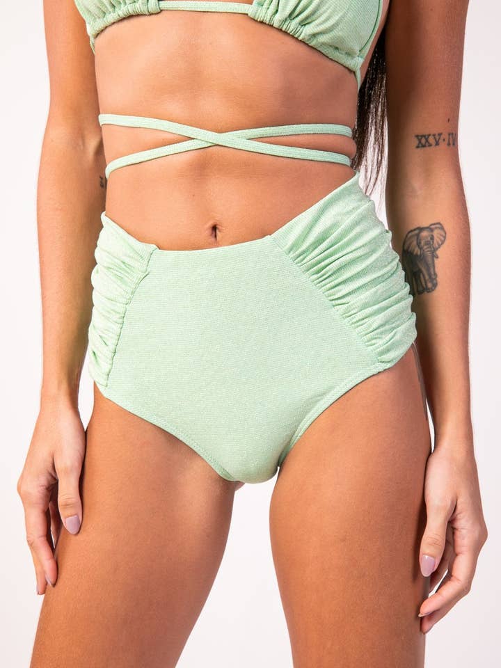 Hotpants Drappy Lurex Dourado Verde Claro por atacado de Jungle Society
