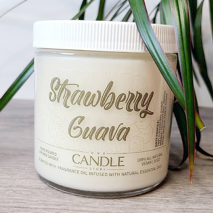 Bougie parfumée à la fraise et à la goyave, Bougie 100% naturelle en cire de soja, Parfumée aux huiles parfumées aux huiles essentielles naturelles, Bougies d'aromathérapie pour la vente par One Candle Story
