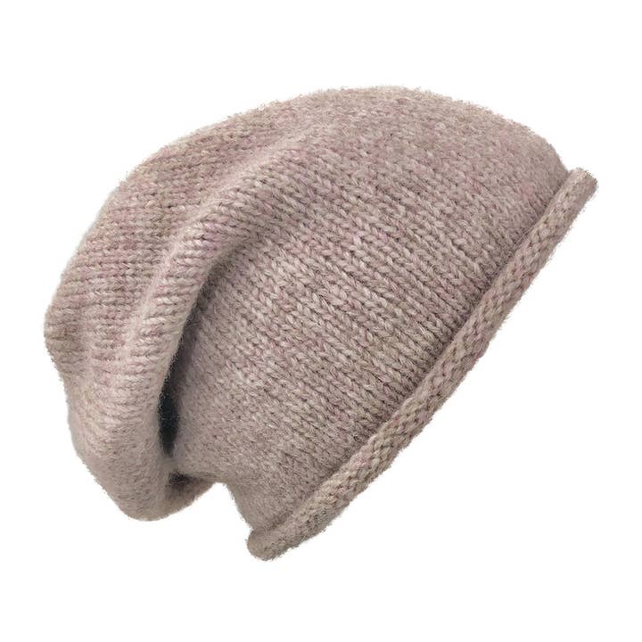 Bonnet en alpaga tricoté essentiel Blush pour la vente par SLATE + SALT
