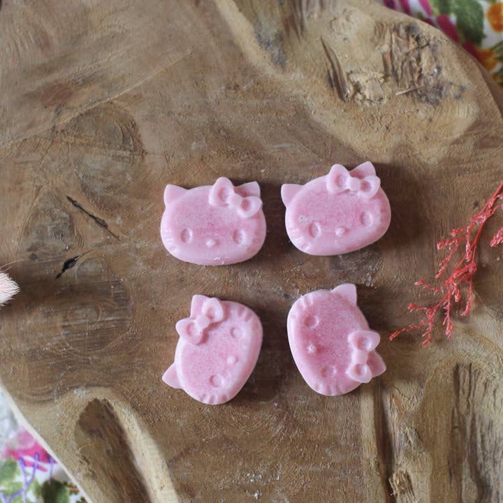 Meet me at the corner - Venta al por mayor Velas de diseño llamativo - Vela derretida para derretir rosa Hello Kitty