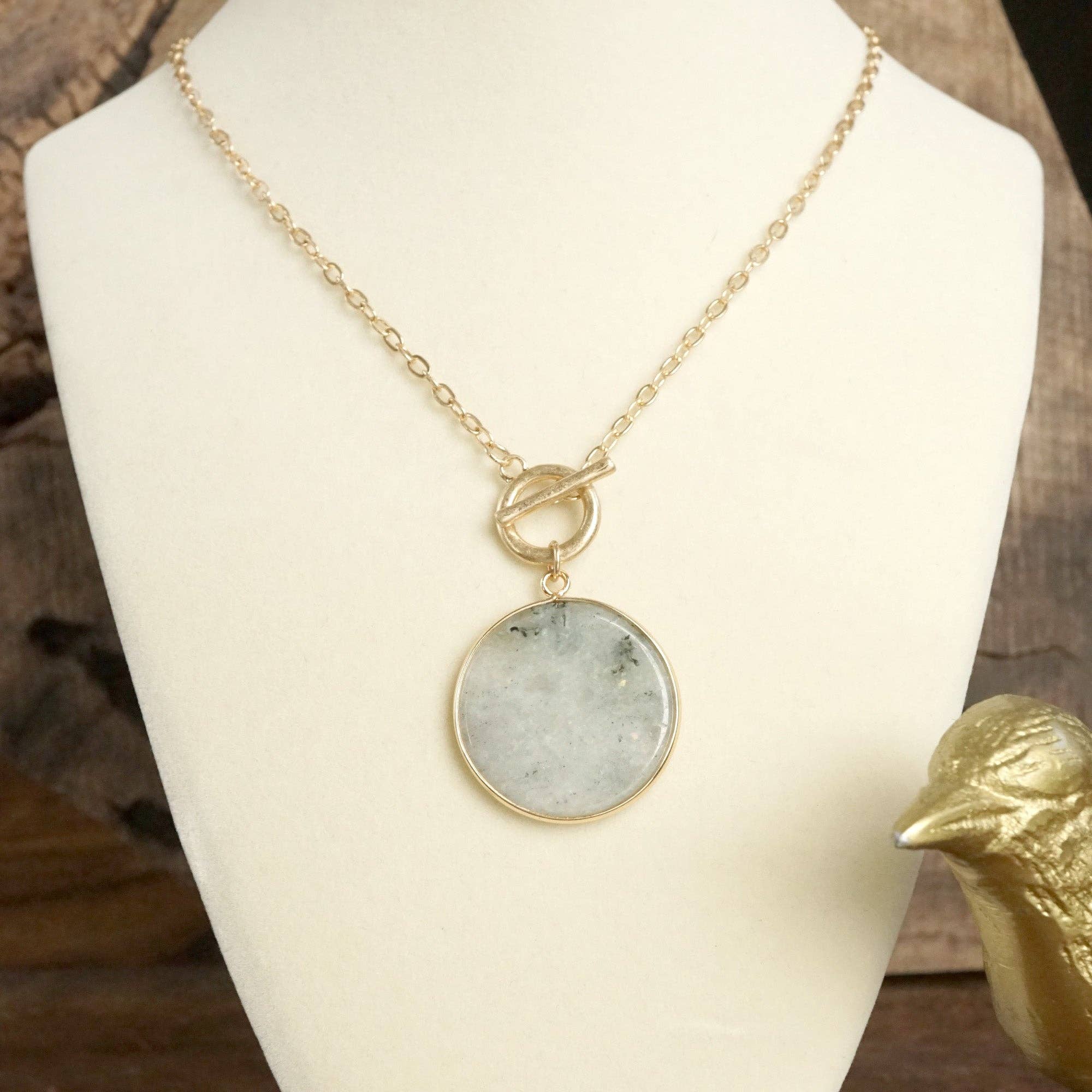 PennyLine inc - Wholesale Pendant/Charm Necklace - Semi-Precious Disc Pendant Front Toggle Chain Necklace5