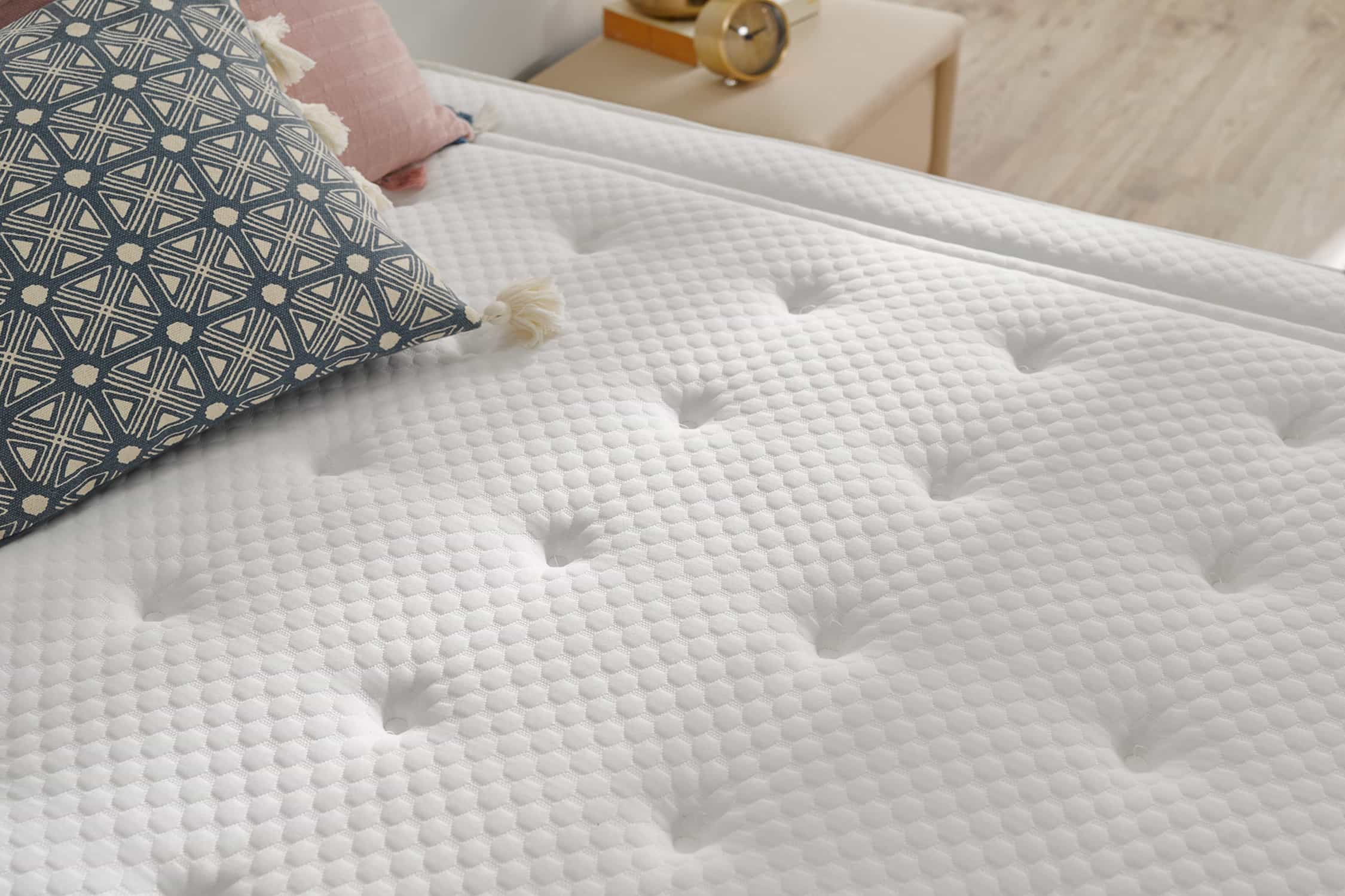 Moonia - Wholesale Bed - Royal Spring Premier Latex HR 30 Mattress, 80x190cm - Moonia2