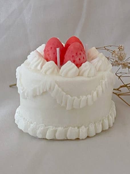 Strawberry Shortcake for wholesale by Light Love Candle Company