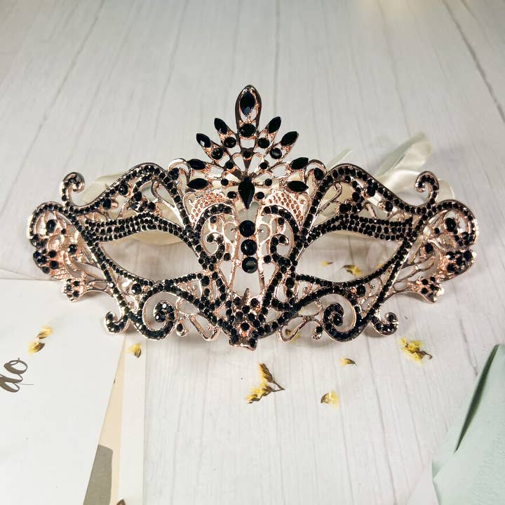 Happy Dream Gifts - Wholesale Costume - Unisex - Masquerade Mask Luxury Black Crystal, Rhinestone Gold Mask