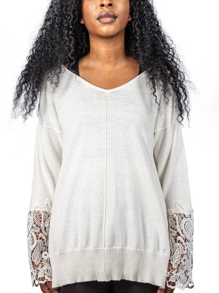 JERSEY DE MUJER CON DETALLES DE GUIPUR para venta al por mayor de Coupe Collection