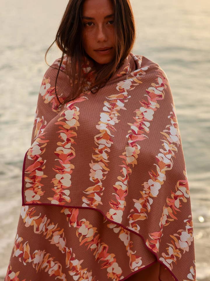 Toalla de Playa - Arcoíris Pua Melia para venta al por mayor de Tag Aloha Co.