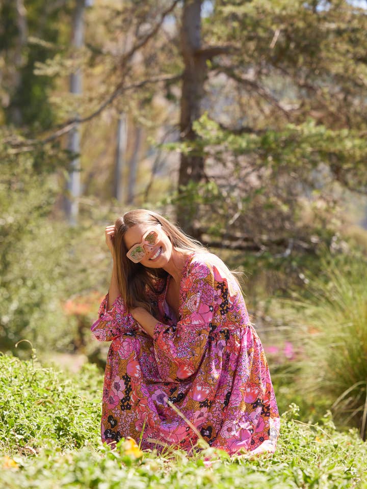 Blue Boheme – Engroshandel Kjole - Dame – Hawaii Trykt Maxi Kjole Pink