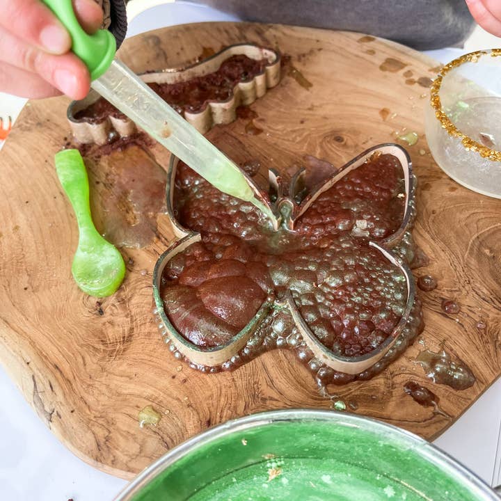 Potion Playground - Wholesale DIY craft kit – Child - Potion Kit-Creepy Crawlie Theme