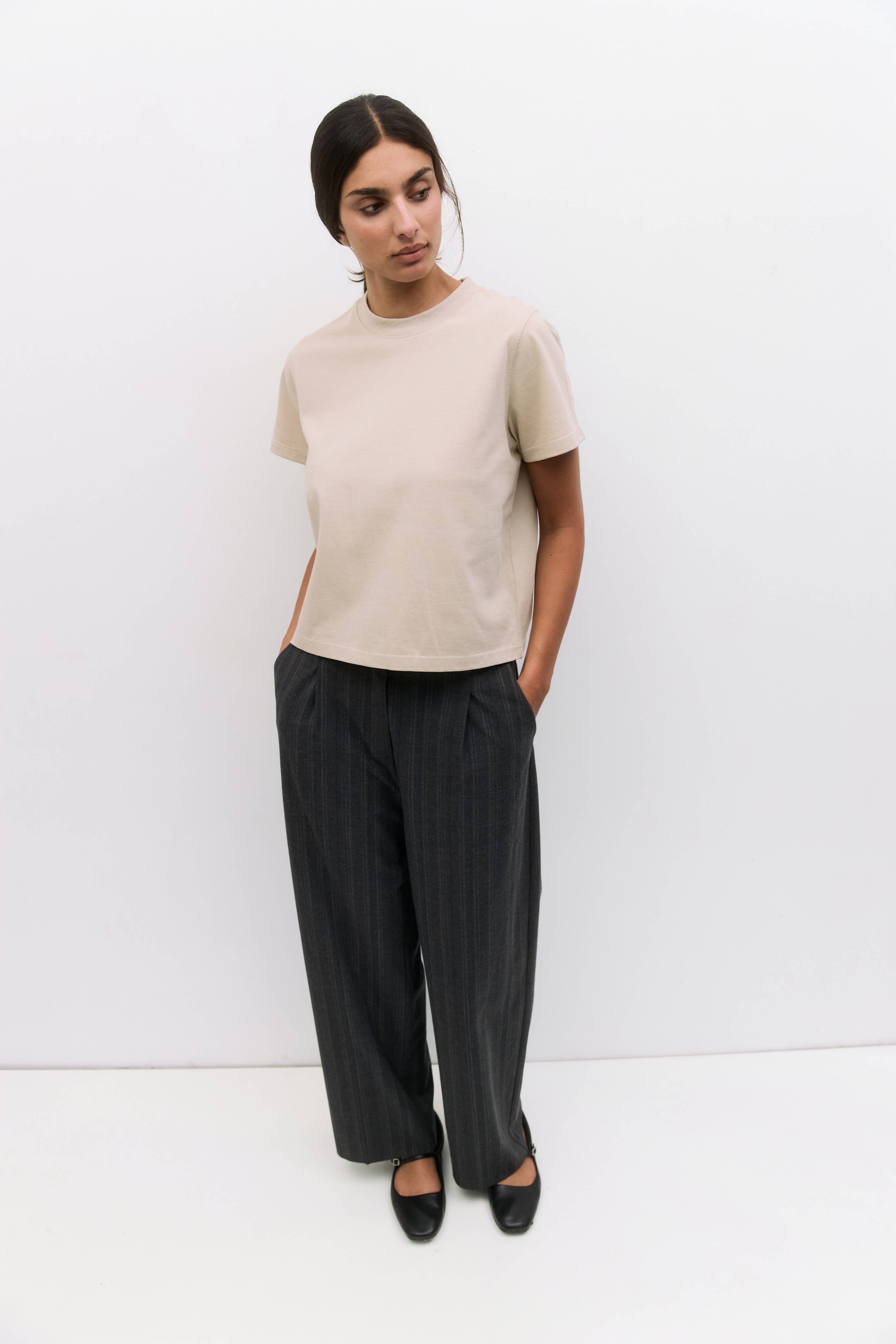 MOD REF - Wholesale T-Shirt - Women's - The Lanie Top | Women's Heavyweight Cotton T-Shirt8