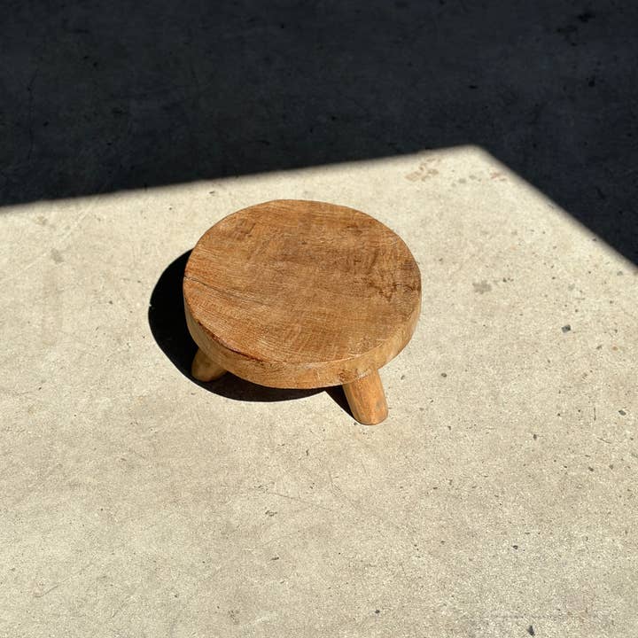 Office Objets - Wholesale Stool - Small low three-legged stool in upcycled blond teak D:30 H:1566