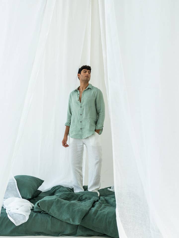 Chemise Abel en lin pour la vente par Live Linen