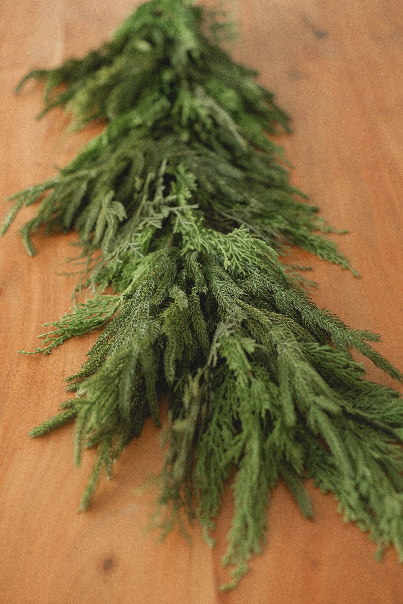 Eucalypt Co. - Wholesale Bunting/Garland - Lux Mixed Christmas Garland0