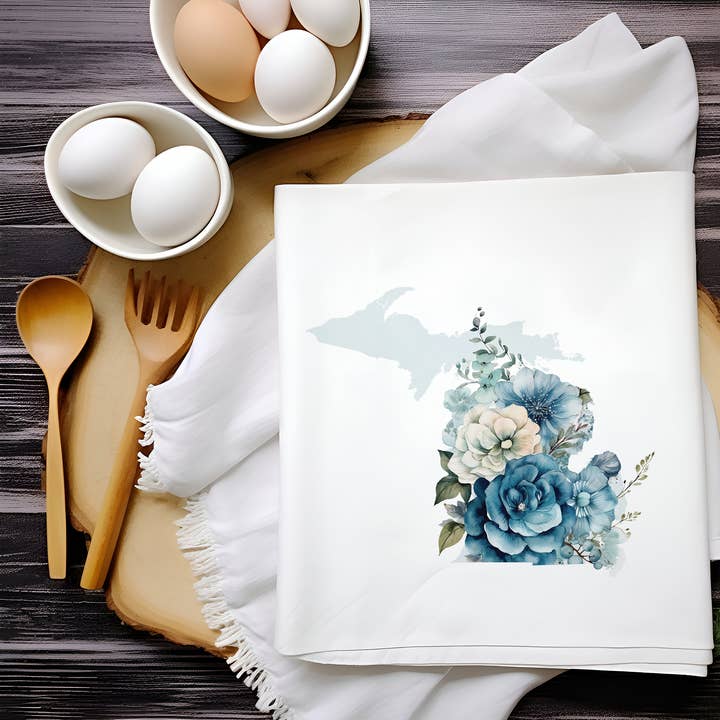 Torchon d'hiver du Michigan | Collection Quatre Saisons pour la vente par Paperfinch Design