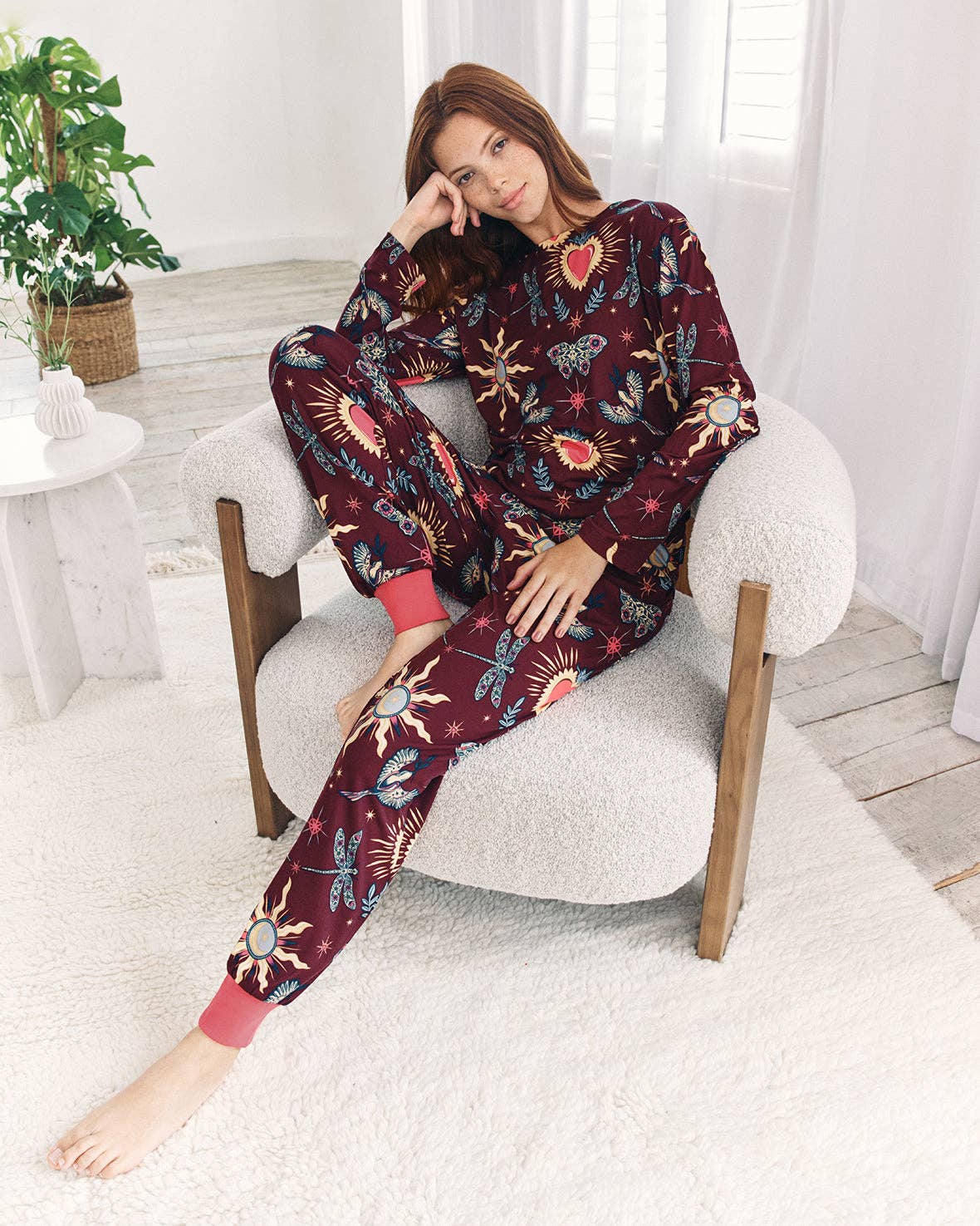Chelsea Peers – wholesale Sleepwear set – Women's – Enchanted Glade Print Crew Neck Long Pyjama Set6