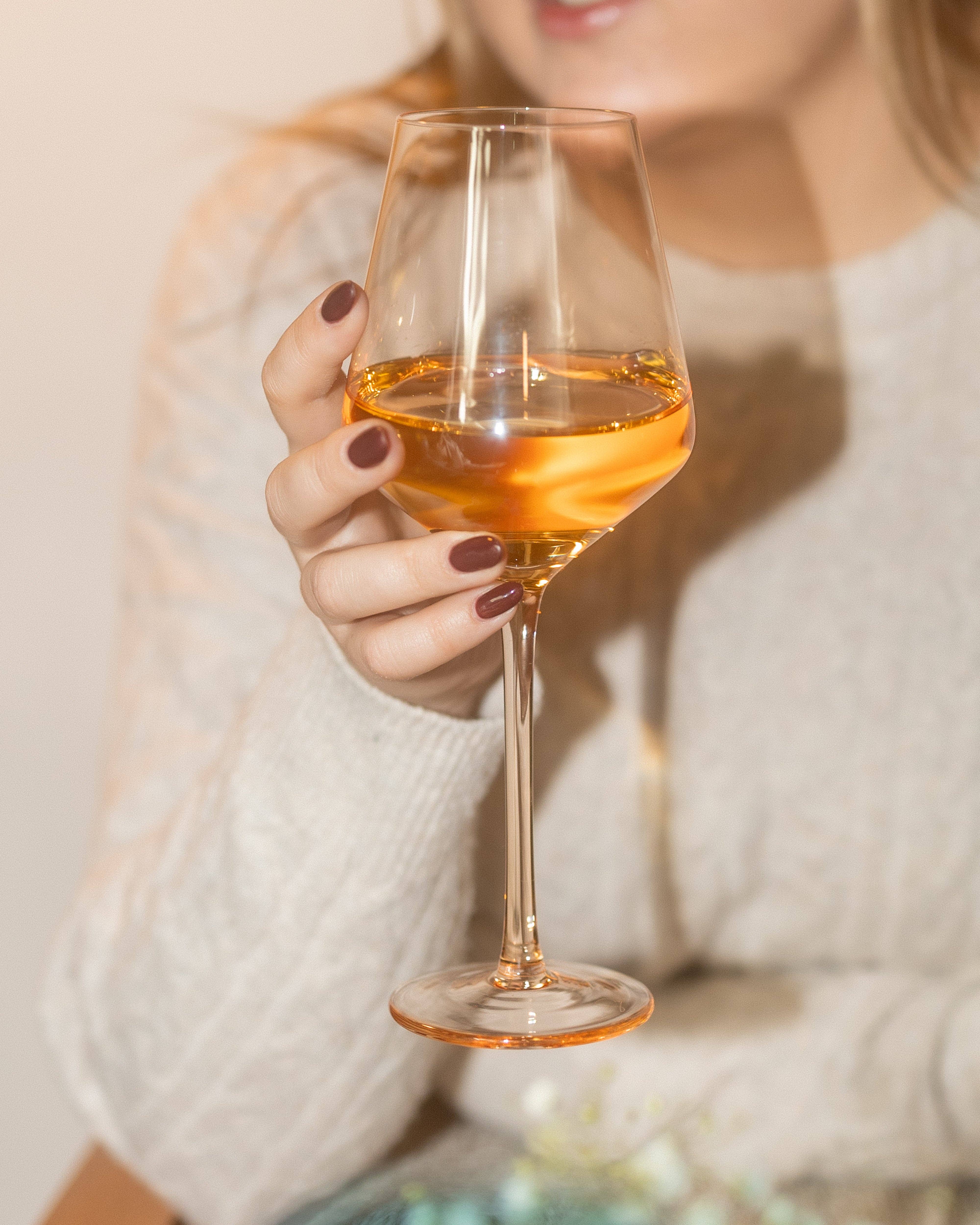 Saludi Glassware - Wholesale Wine Glass - Light Peach Color Wine Glasses5