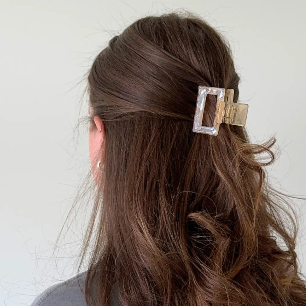 Love Attack – wholesale Hair clip – Women’s – Raya Shimmer Cellulose Acetate Hair Claw Clips5