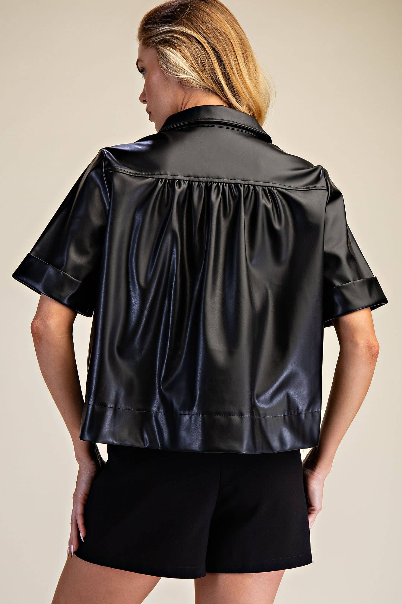 Glam - Wholesale Blouse - Women's - Short-Sleeve Swing Top0