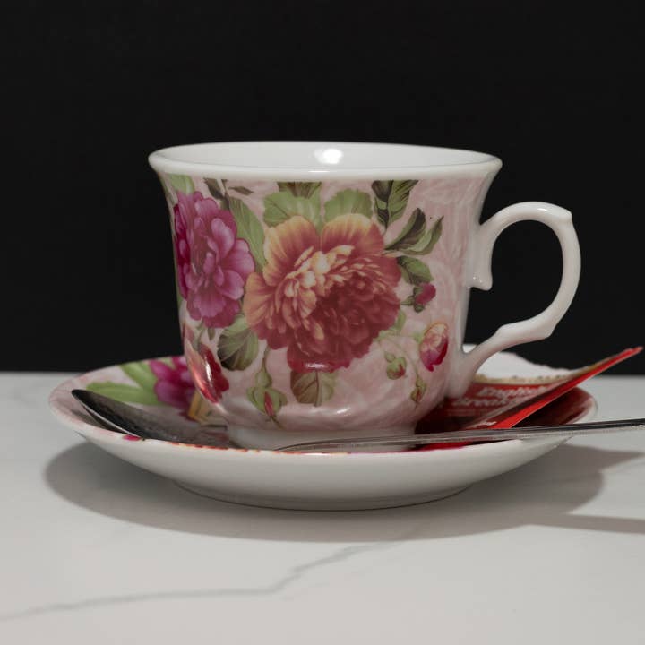 Taza de té falso con platillo - taza floral para venta al por mayor de Just Dough It! Fake Foods