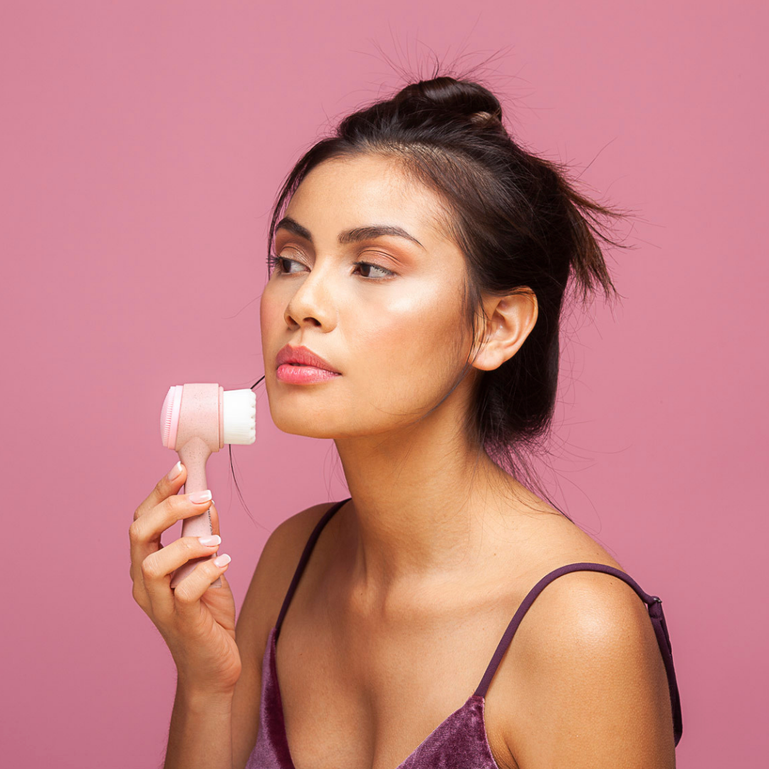 Aquarius Cosmetic SLU – Engroshandel Ansigtsrens – Idc Institute naturlig fiberansigtsbørste 2 i 12