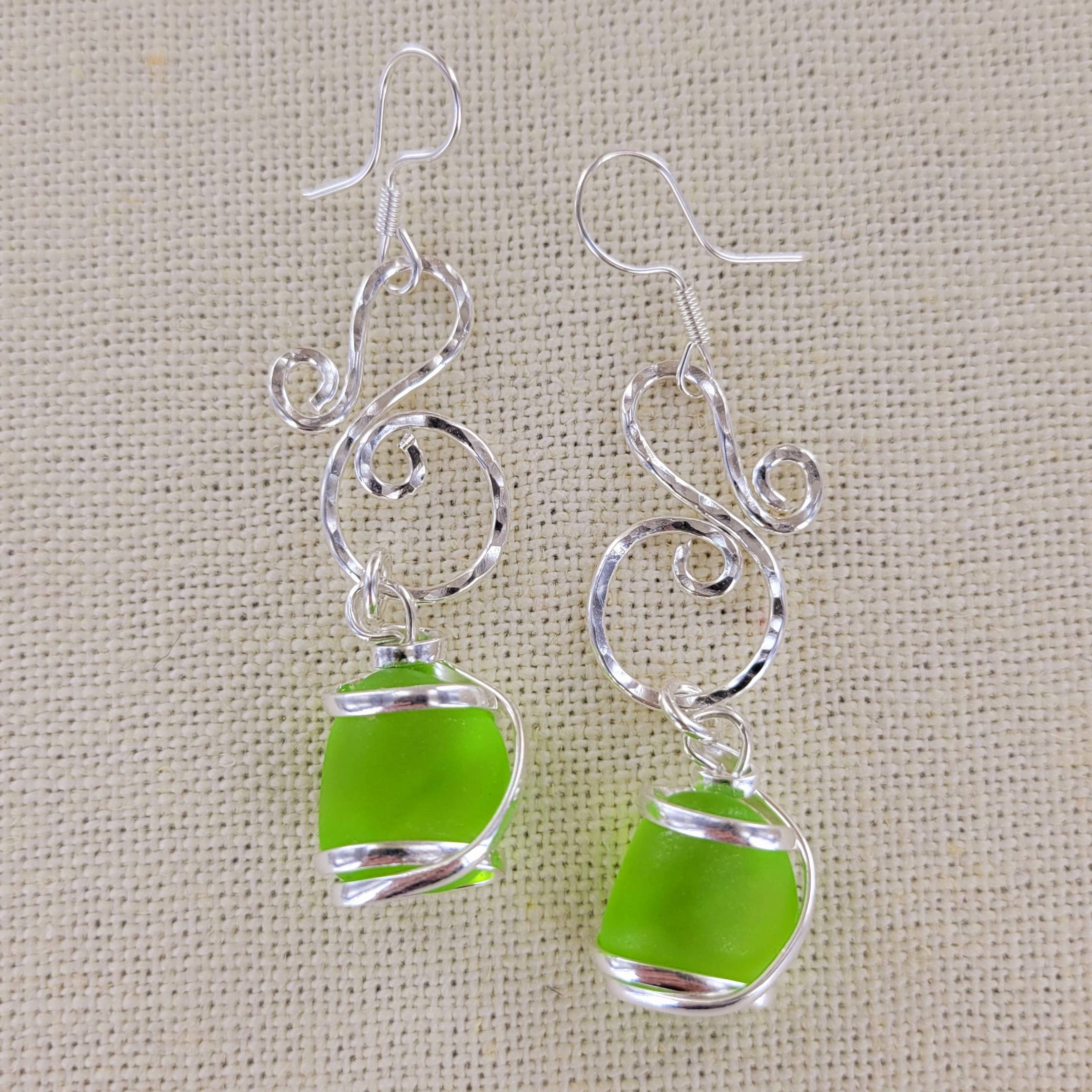 Sadie Green's Jewelry - Vendita all'ingrosso Orecchini pendenti - Orecchino in vetro marino coltivato XCAM-E174