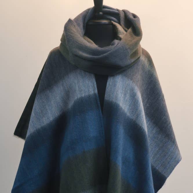 Ruana - Heavy Weight for wholesale by Amor ala Vida