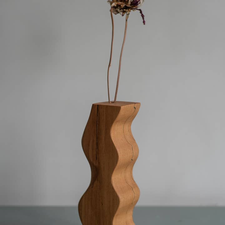 Skógr Studio – wholesale Vase – Bend Bud Vase2
