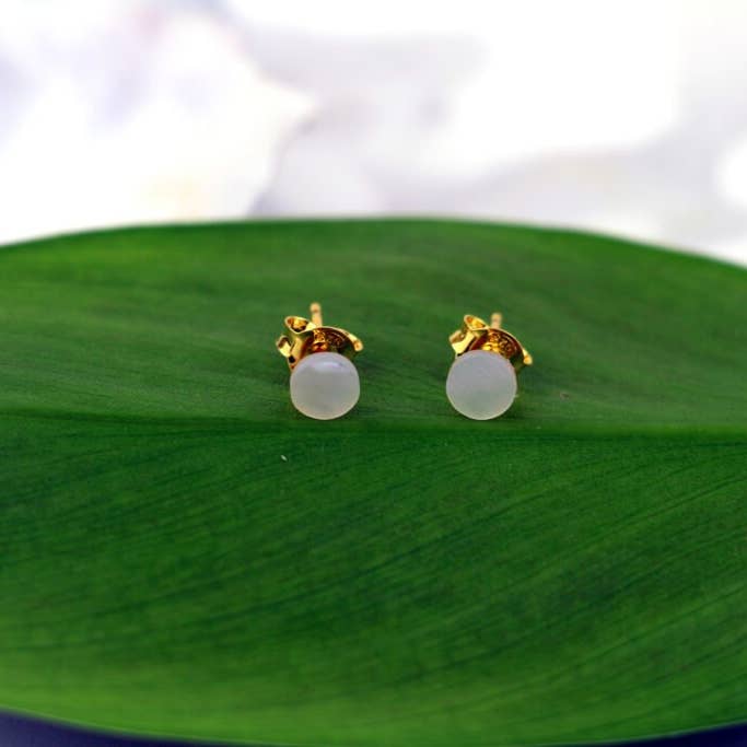 Upcycling Perlmutt Ohrringe - hell - 18K Gold für den Großhandel von Purewater