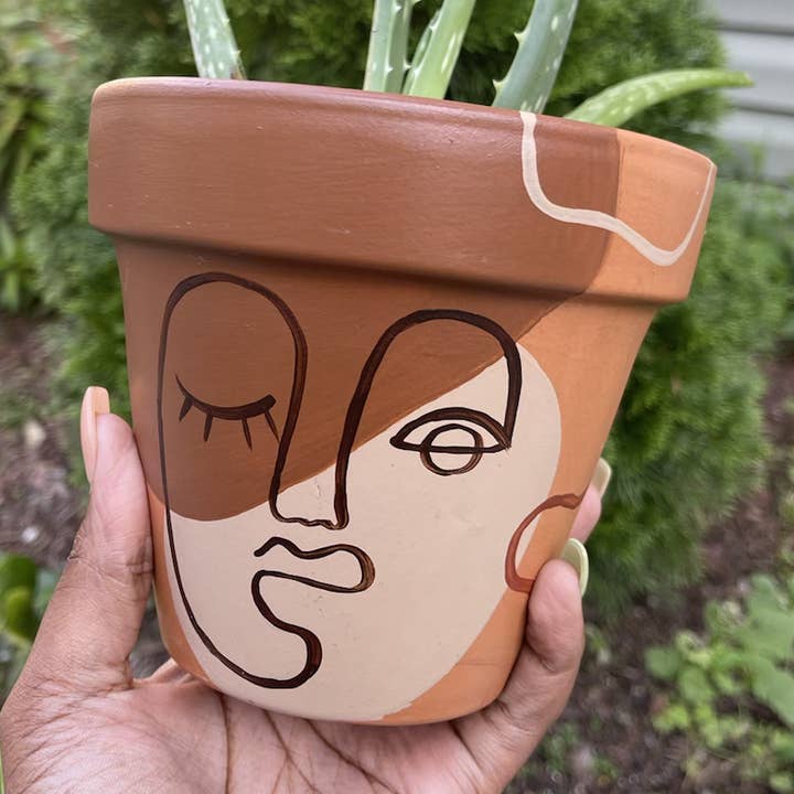 Pots de plantes Muva pour la vente par Olivia Georgette Studios LLC