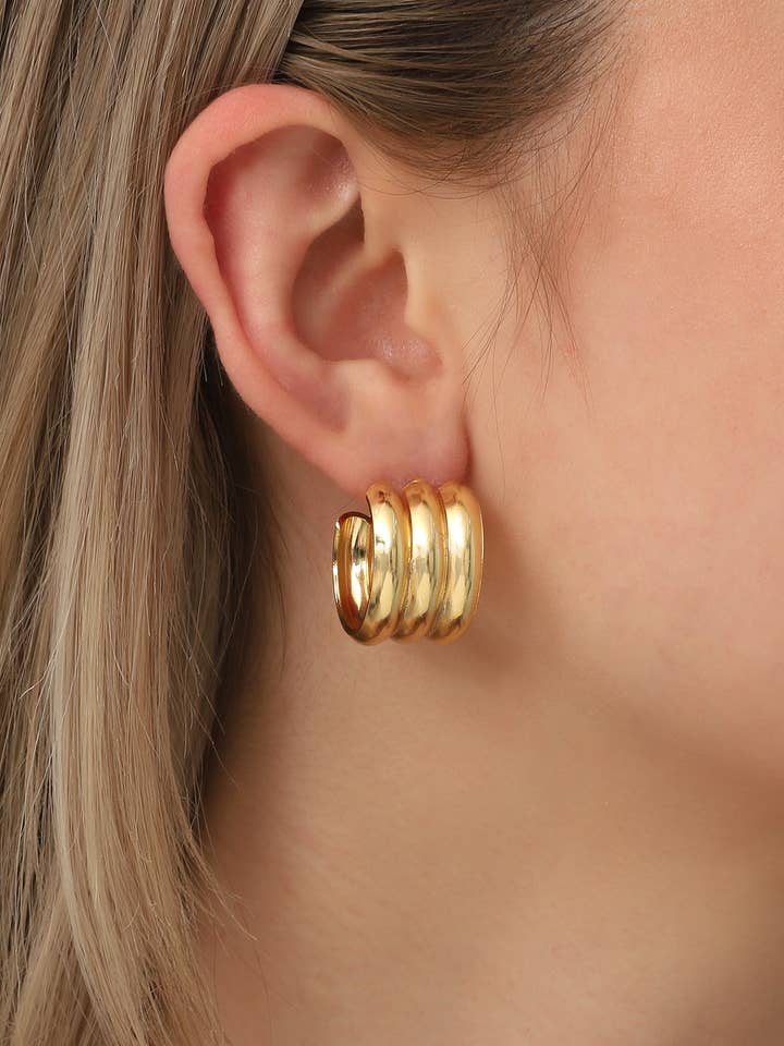 Boucles d'oreilles créoles plaqué or pour la vente par BUBU BY TEKIN SHOP