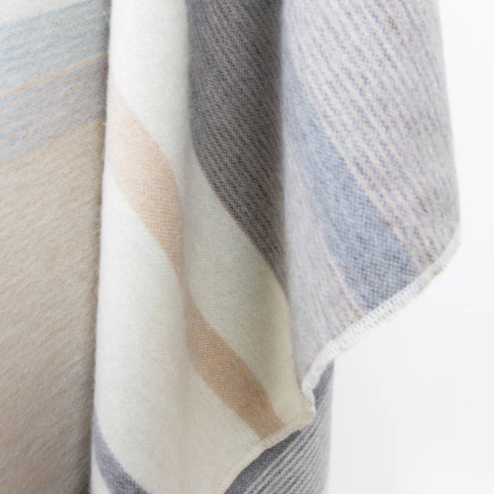 ECUALAMA - Wholesale Throw Blanket - Yankuam - Baby Alpaca Wool Throw Blanket / Sofa Cover - Queen 96" x 72" - earth sand stripes pattern