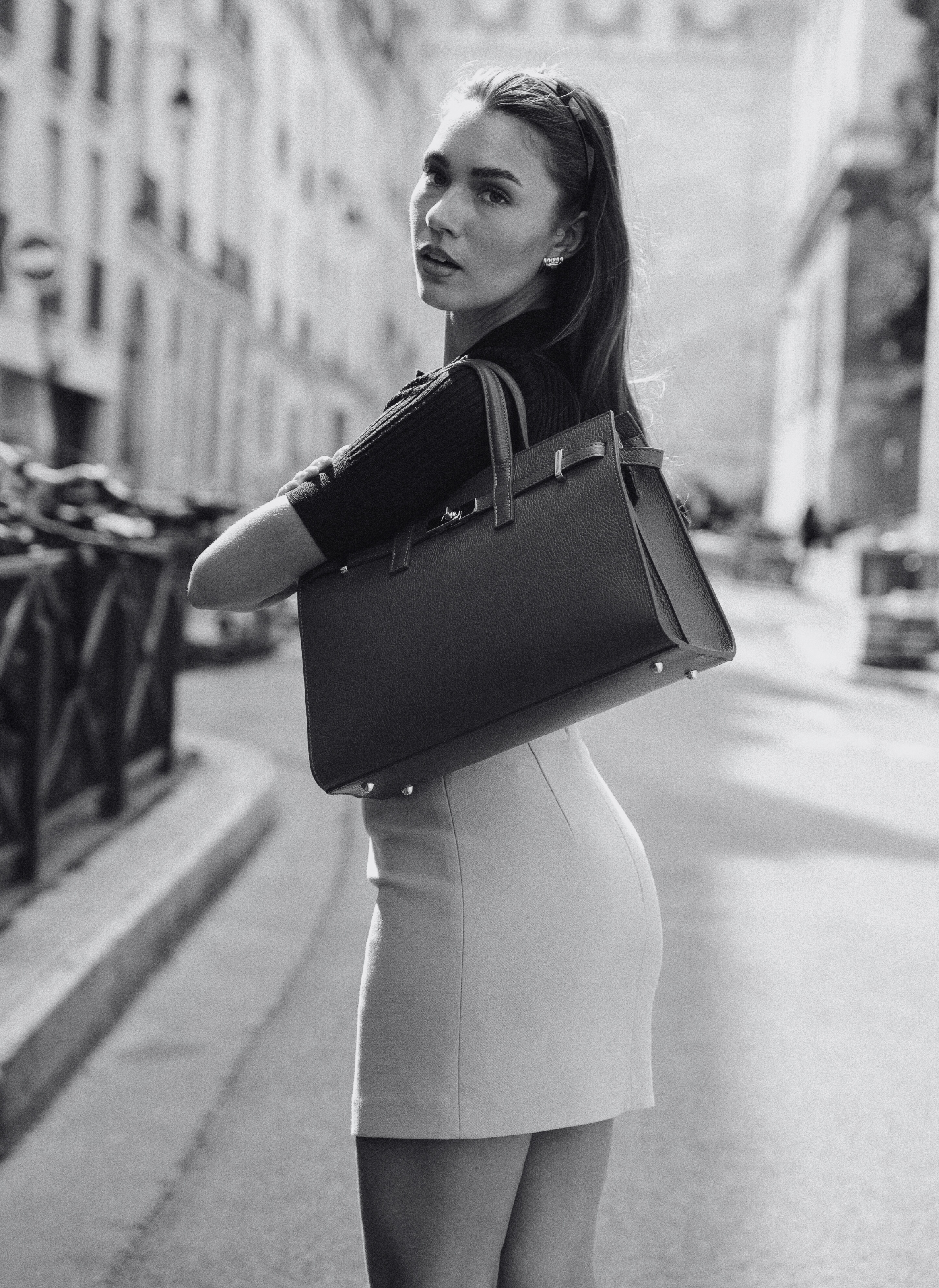 Voemièn - Wholesale Top Handle Bag - Women's - Sveva Bag in Black Togo Leather7