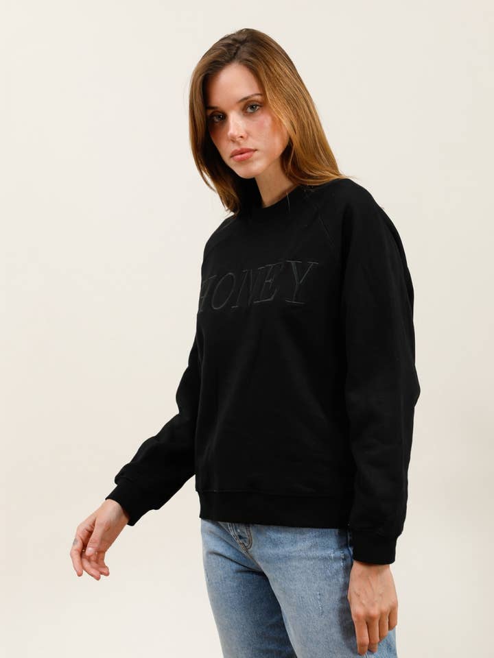 MOOYA - Wholesale Sweatshirt - Women's - Plain cotton sweatshirt with round neck embroidery HONEY - M2193