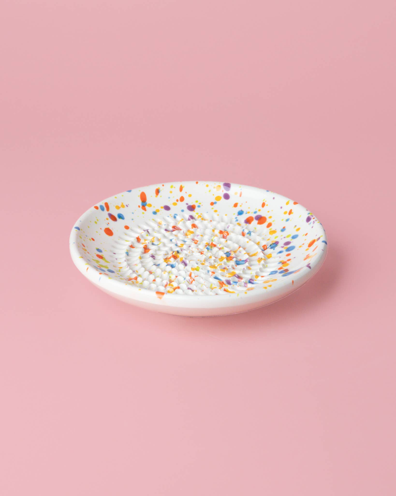 Alfar Tierra Cocida – wholesale Rivjärn – Liten keramikrivplatta i flerfärgat karnevalmönster1