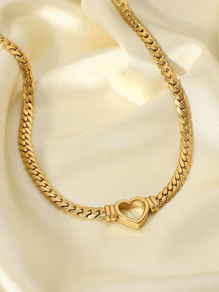 Collana con pendente Hellow Out Heart Shade DPJN0859 per la vendita all'ingrosso da parte di Dipped Shop