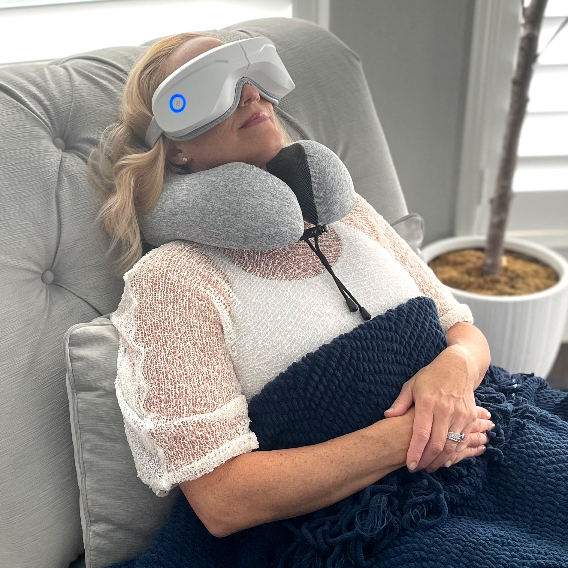 iReliev - Venta al por mayor Aparatos de estética - Masajeador Relajante para Ojos Relaxable™ con Calor5