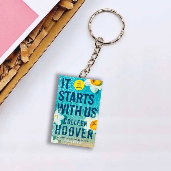 bookonahookco - Vendita all'ingrosso Portachiavi - Donna - Inizia con noi | Colleen Hoover | Libro in miniatura