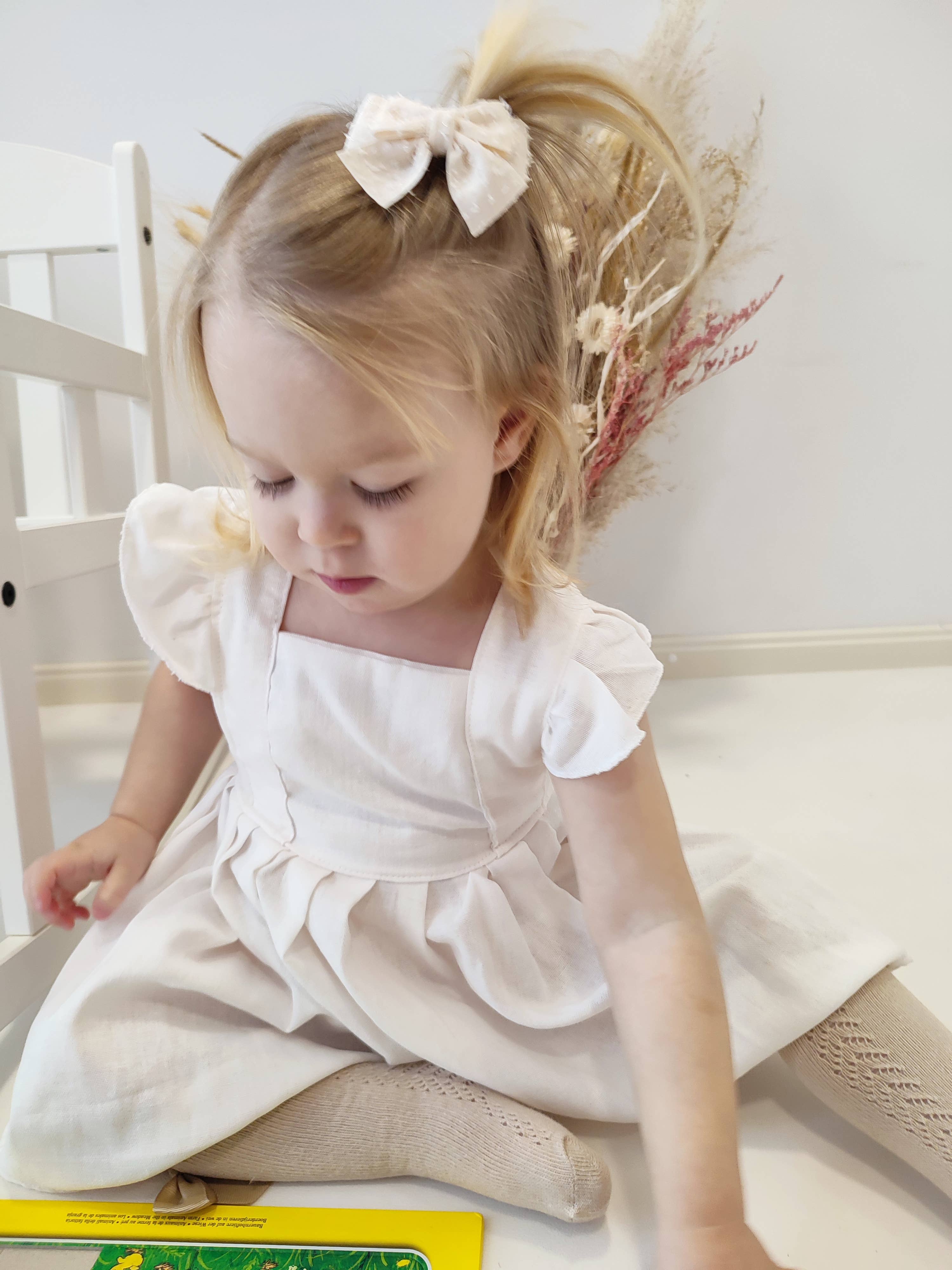 Petiteaude - Venta al por mayor Vestido - Niños - Vestido de delantal de bautizo para niña con flores de primavera y verano para niñas7