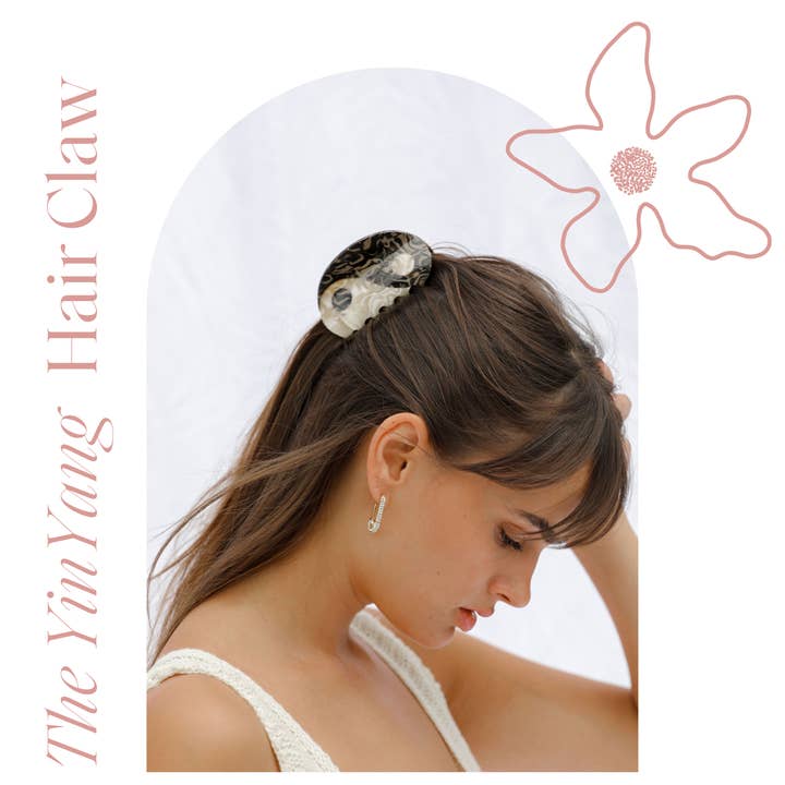 L'artiglio per capelli perlato Yin Yang per la vendita all'ingrosso da parte di Adorn by Alexandra Riley