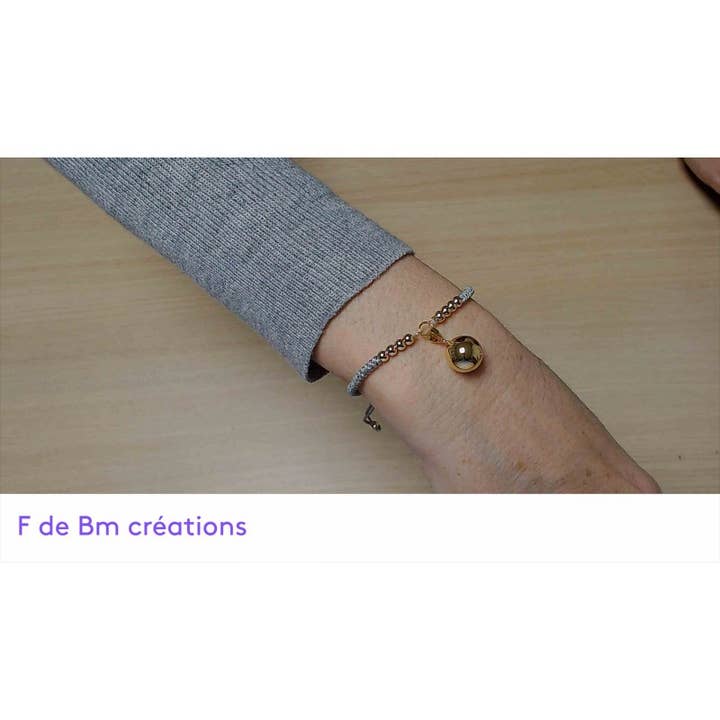 F de Bm créations – Engroshandel Armbånd med vedhæng – Graviditetsarmbånd i guldfarve – gave til den kommende mor3